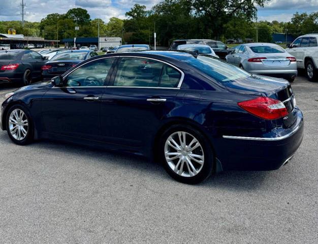 $9500 : 2012 Genesis 3.8L V6 image 7