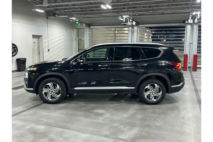 $26954 : Hyundai SANTA FE 2023 AWD SE image 2