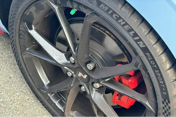 $34990 : Hyundai ELANTRA N 2025 4dr S image 4