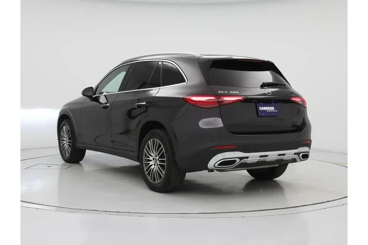 $39998 : Mercedes-Benz GLC 2024 GLC 3 image 2