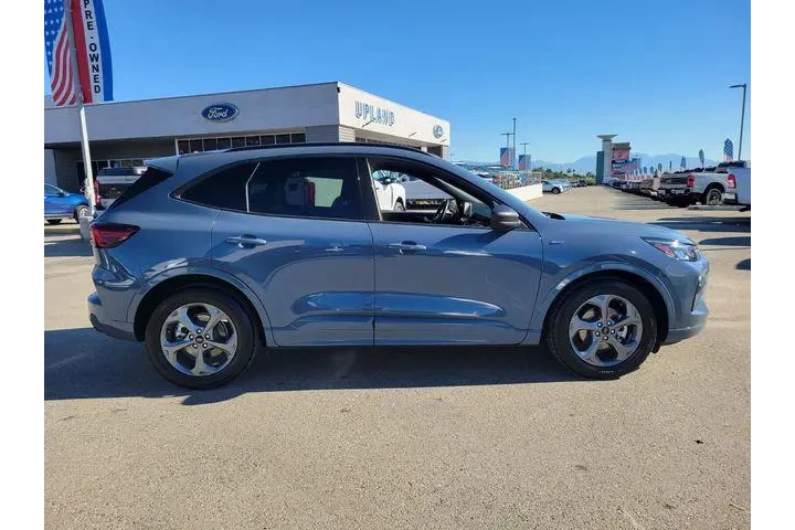 $20995 : Ford Escape 2024 ST-Line 4dr image 7