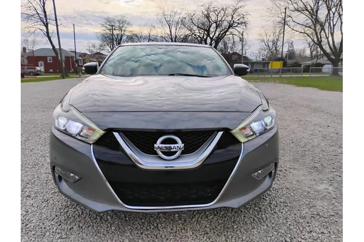 $15997 : 2017 Maxima 3.5 SL image 3