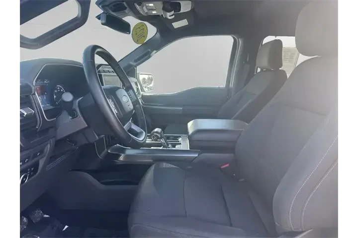 $39409 : Ford F-150 2023 4x4 XLT 4dr image 9