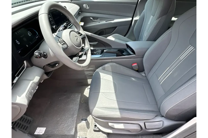 $21846 : Hyundai ELANTRA 2025 SEL Spo image 9