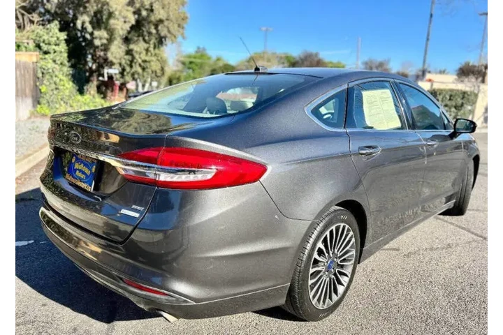 2017 Fusion SE image 7