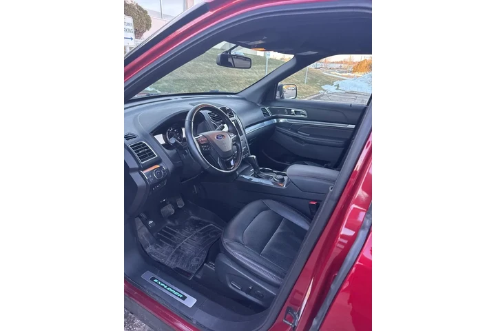 $23995 : Ford Explorer 2019 AWD Sport image 2