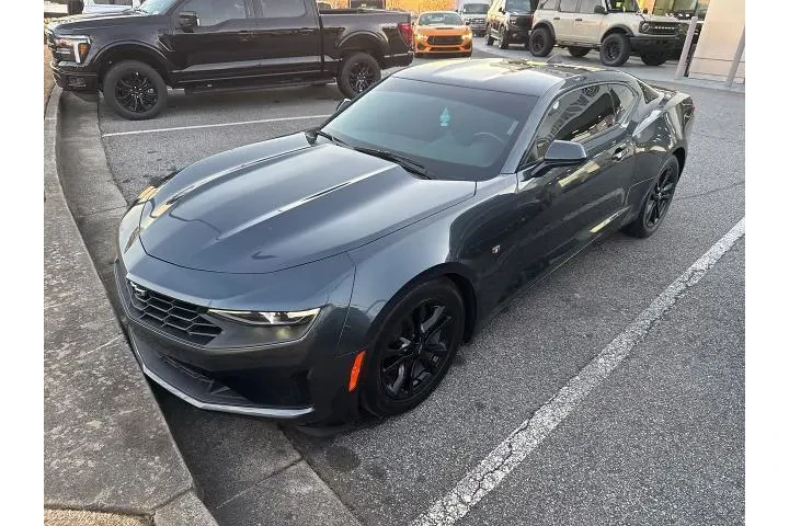 $25499 : Chevrolet Camaro 2023 LS 2dr image 1