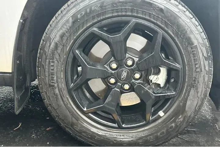 $25995 : Ford Maverick 2023 AWD XL 4d image 7