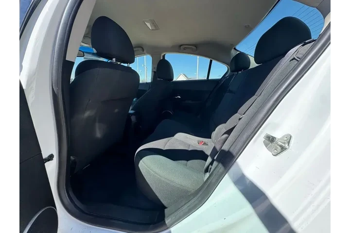 $2498 : Chevrolet Cruze 2012 LT 4dr image 8