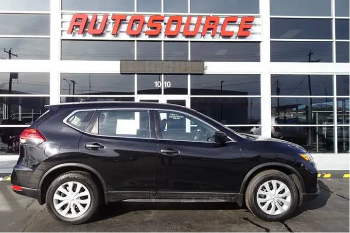 $11990 : 2017 Rogue image 1