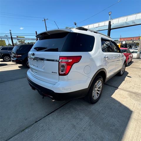 $9495 : 2015 Explorer XLT 4WD image 5