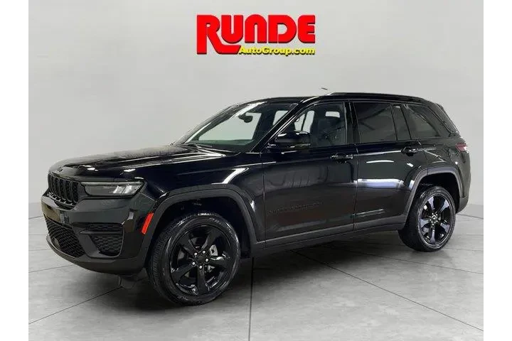 $37482 : Jeep Grand Cherokee 2024 4x4 image 1