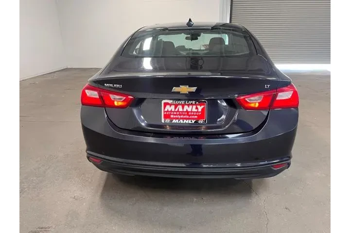 $16299 : Chevrolet Malibu 2023 LT 4dr image 4