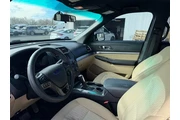 $12000 : Ford Explorer 2017 Base 4dr thumbnail