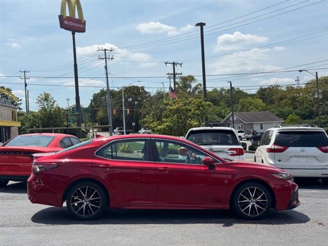 $18495 : 2021 Camry SE image 6