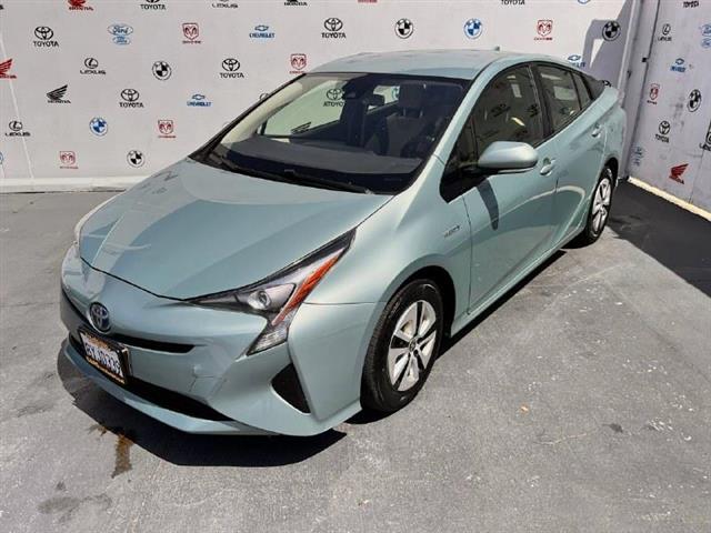 $17995 : Used 2017 Prius Four Touring image 7