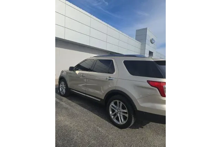 $16745 : Ford Explorer 2017 Limited 4 image 7