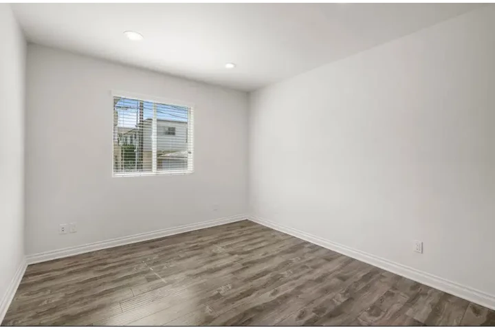 $2765 : 3Bedroom 3bath in Korean LA image 3