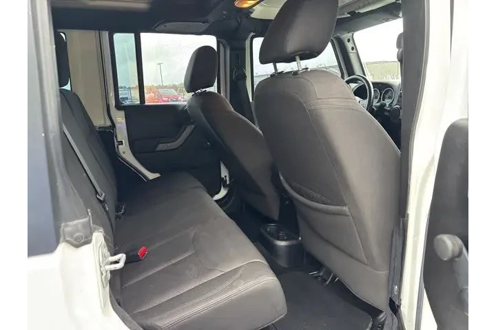 $18269 : Jeep Wrangler Unlimited 2015 image 10