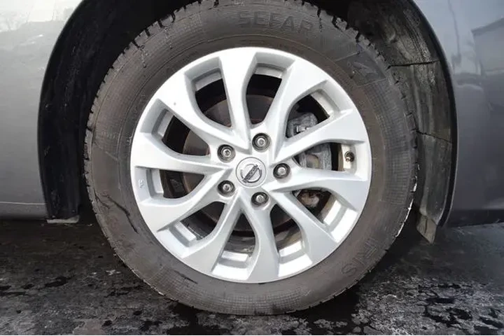2019 Sentra image 10