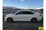 $16995 : Kia Forte 2022 FE 4dr Sedan thumbnail