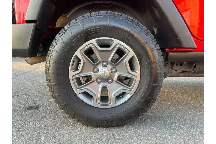 $21720 : Jeep Wrangler Unlimited 2017 image 8