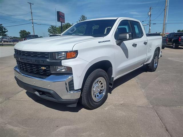 $19999 : 2020 CHEVROLET SILVERADO 1500 image 2