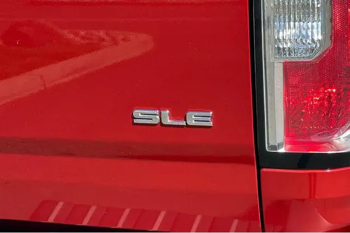 $20692 : GMC Canyon 2016 4x2 SLE 4dr image 9