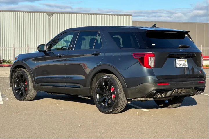 Ford Explorer 2022 AWD ST 4d image 5