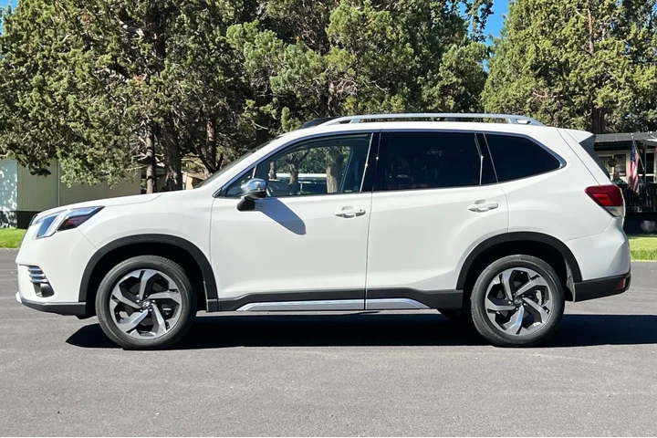 $31450 : Subaru Forester 2023 AWD Tou image 7