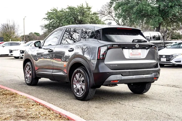 $20999 : Nissan Kicks 2025 S 4dr Cros image 7