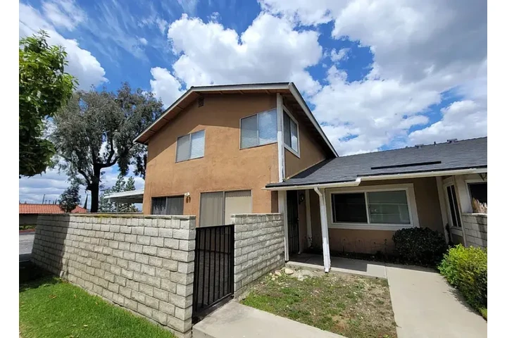 $1700 : SINGLE 3BR 2131 Eveningside Dr image 1