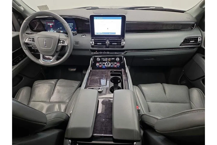 $36998 : Lincoln Navigator 2019 4x4 R image 9