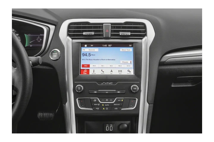 2020 Fusion SE image 10