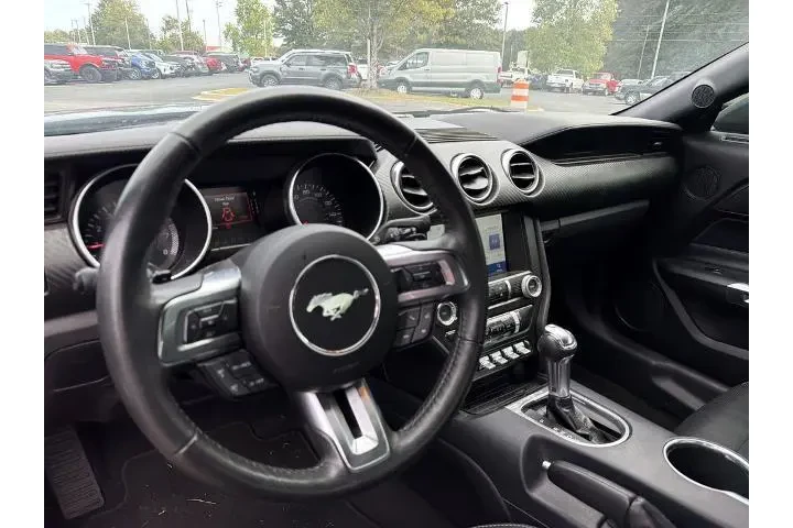 $20950 : Ford Mustang 2021 EcoBoost 2 image 2