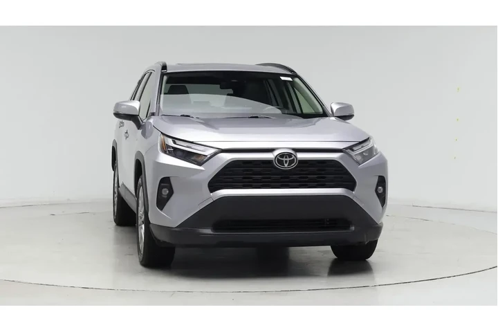 $28998 : Toyota RAV4 2023 XLE Premium image 5