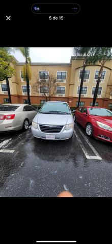 $1000 : Chrysler town country image 2