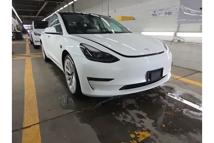 $23990 : Tesla Model 3 2023 4dr Sedan image 3