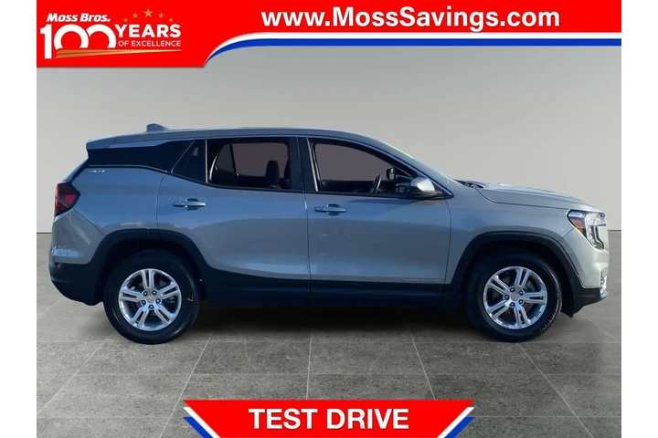 $28676 : GMC Terrain 2024 SLE 4dr SUV image 1