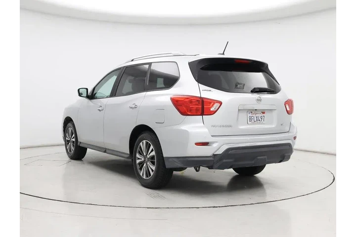 $14599 : Nissan Pathfinder 2017 SV 4d image 2