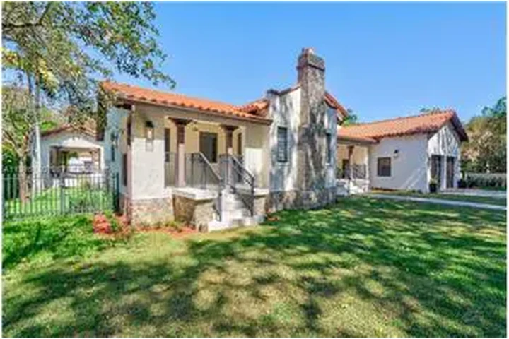 $16000 : Rental property with 4 bedro image 3