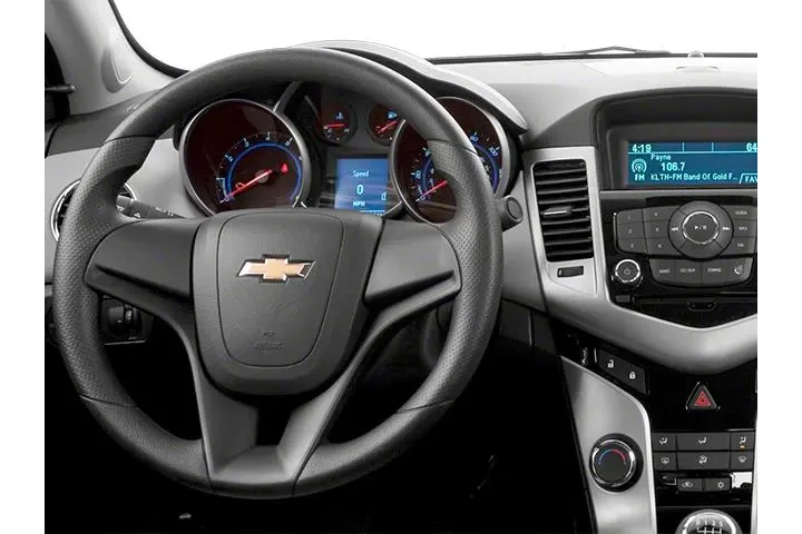 $3766 : Chevrolet Cruze 2013 LT Flee image 6