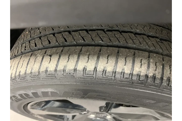 $27962 : Jeep Grand Cherokee L 2023 4 image 9