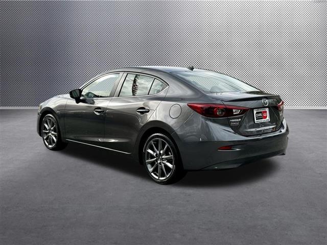 $18053 : 2018 MAZDA 3 Grand Touring image 5