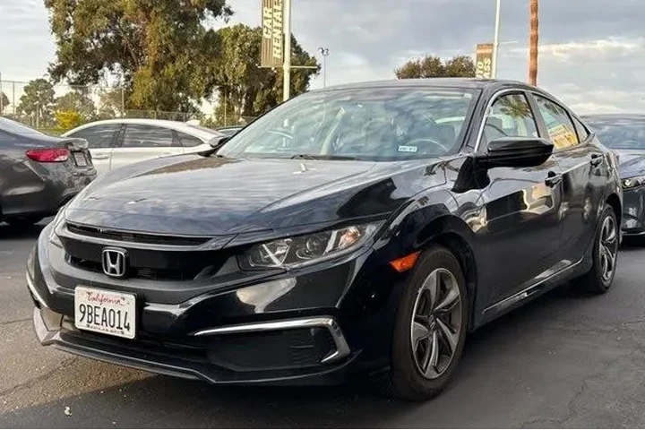 $18500 : Honda Civic 2019 LX 4dr Seda image 2