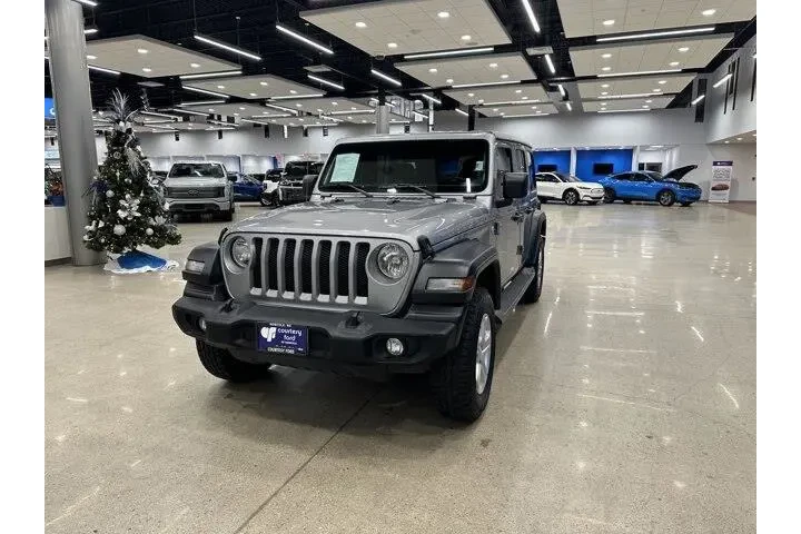 $28990 : Jeep Wrangler Unlimited 2020 image 4