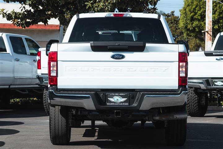 2022 Super Duty F-250 SRW XLT image 5