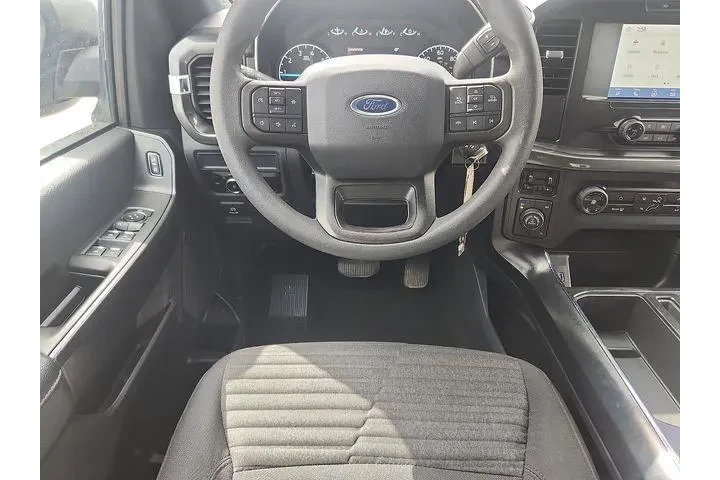 $32990 : Ford F-150 2023 4x4 XLT 4dr image 9