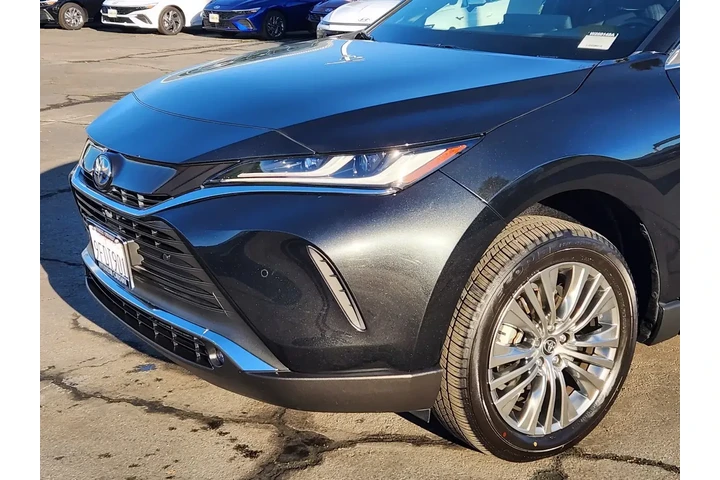 $34628 : Toyota Venza 2023 AWD Nights image 10