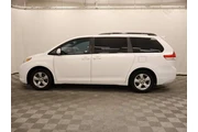 $10599 : Toyota Sienna 2011 LE 8-Pass thumbnail